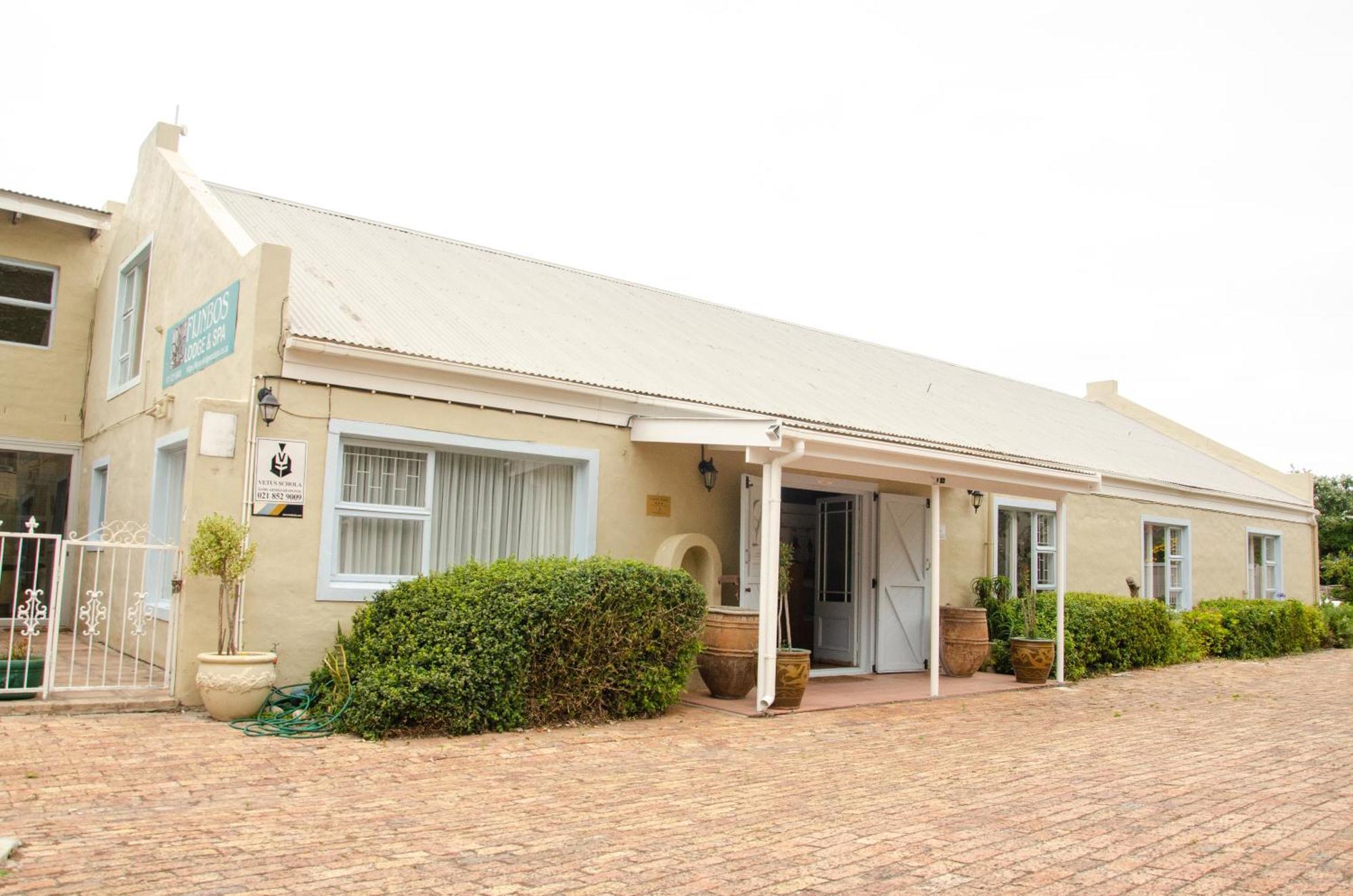 Fijnbos Manor Villa Bettys Bay Exterior photo